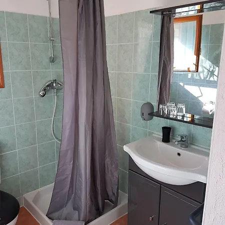 A Casa Di L'alivu فندق مبيت وإفطار باتريمونيو