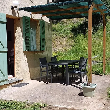 A Casa Di L'alivu فندق مبيت وإفطار باتريمونيو