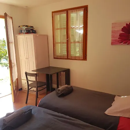 فندق مبيت وإفطار A Casa Di L'alivu باتريمونيو