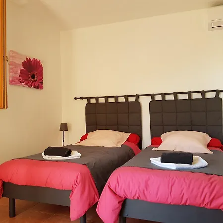 A Casa Di L'alivu فندق مبيت وإفطار باتريمونيو
